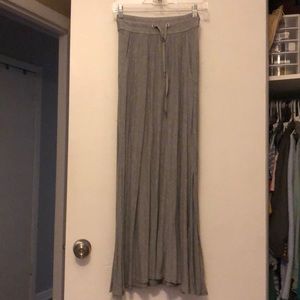 ATHLETA XS gray maxi skirt w/ pockets